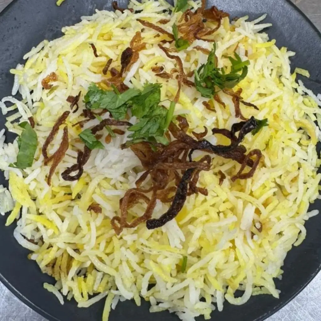 رز مشخول